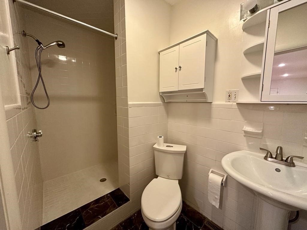 182-184 Cabot St # 182