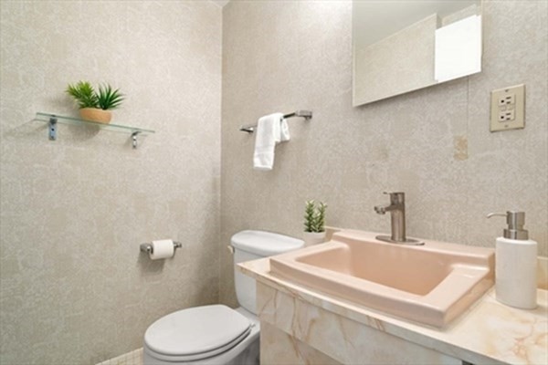 50 Longwood Ave Unit: U:317