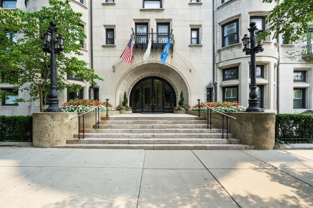 416 Commonwealth Ave # 710