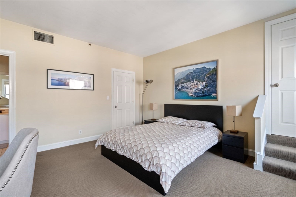 416 Commonwealth Ave # 710