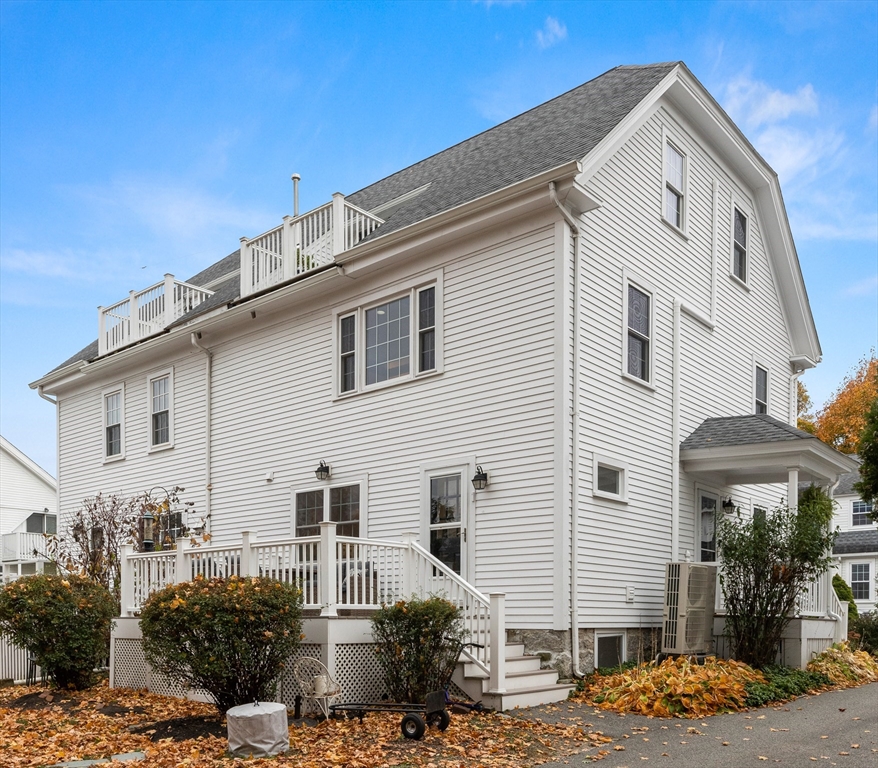 5 Temple Pl # 11