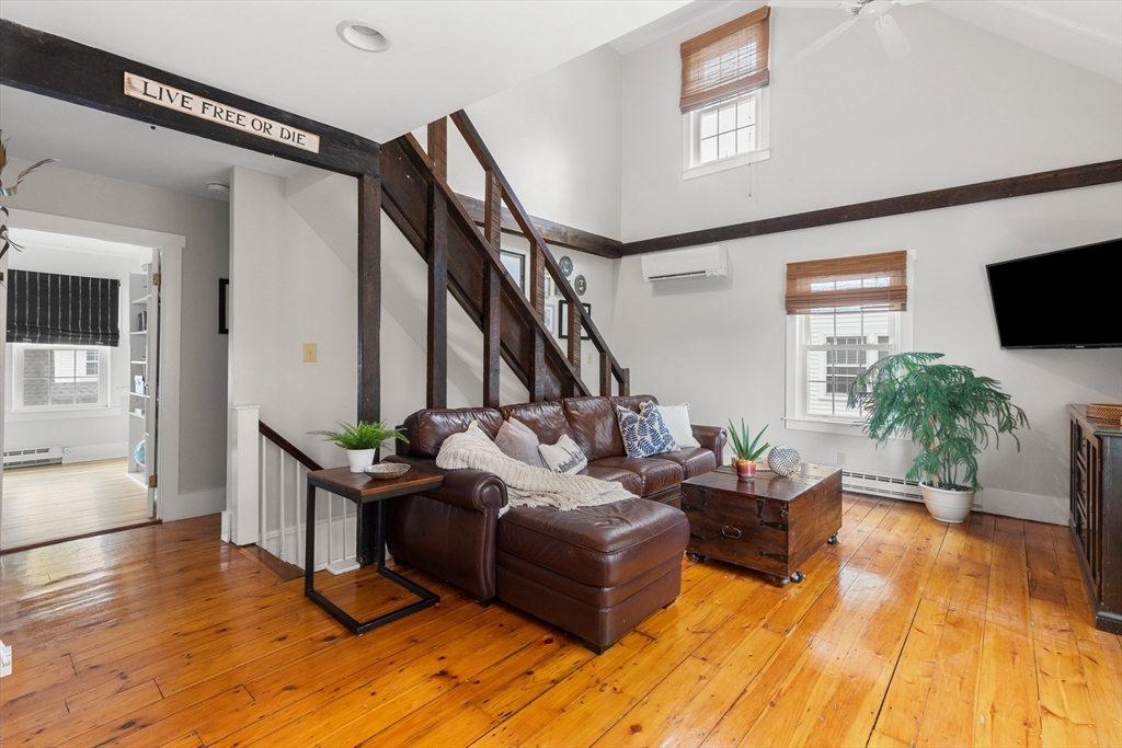5 Temple Pl # 11