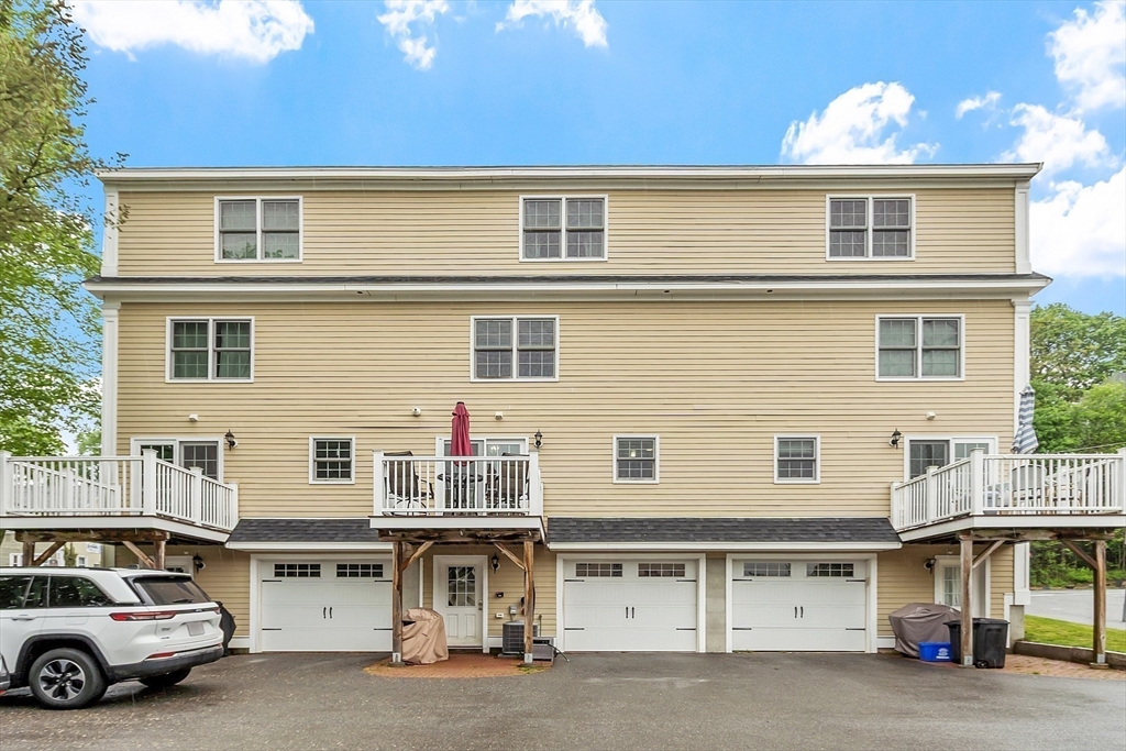 72 North Main Street # 72