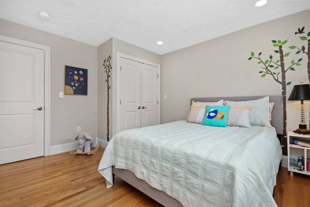 61 Hawthorne St # 61