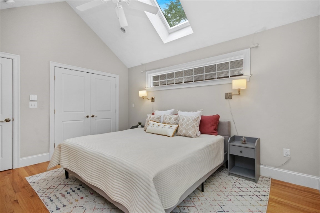 61 Hawthorne St # 61