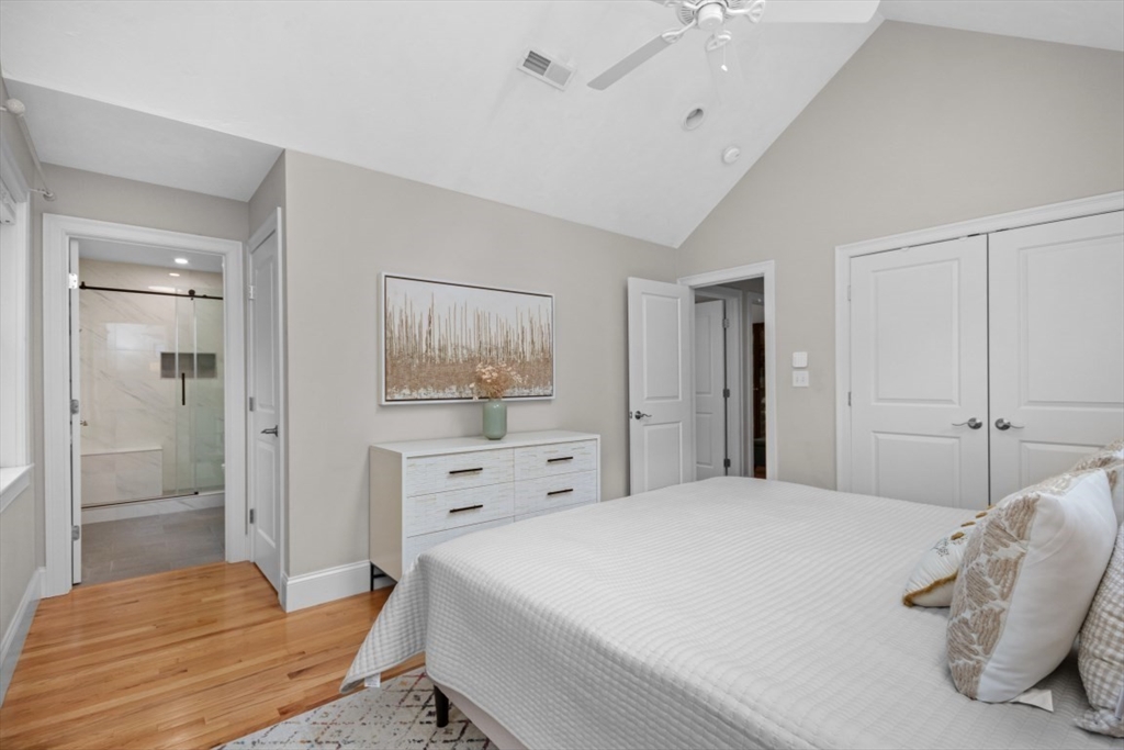 61 Hawthorne St # 61