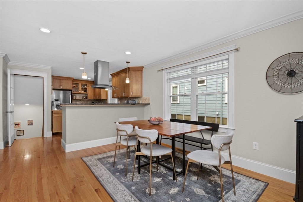 61 Hawthorne St # 61