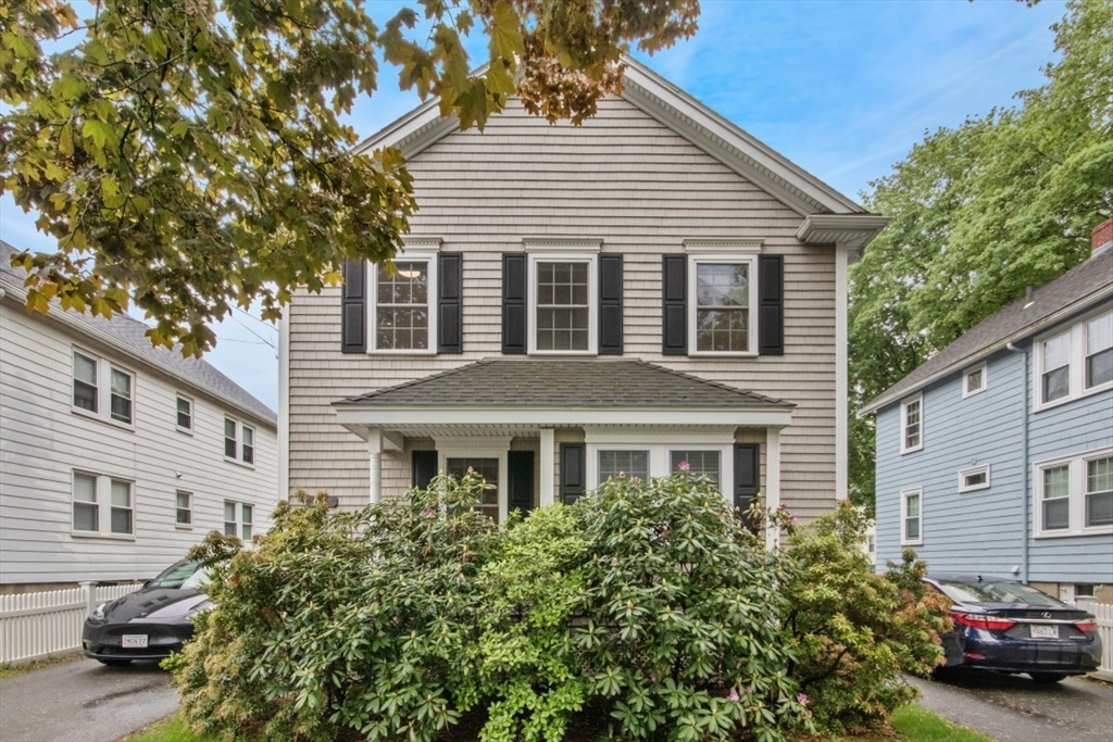 61 Hawthorne St # 61