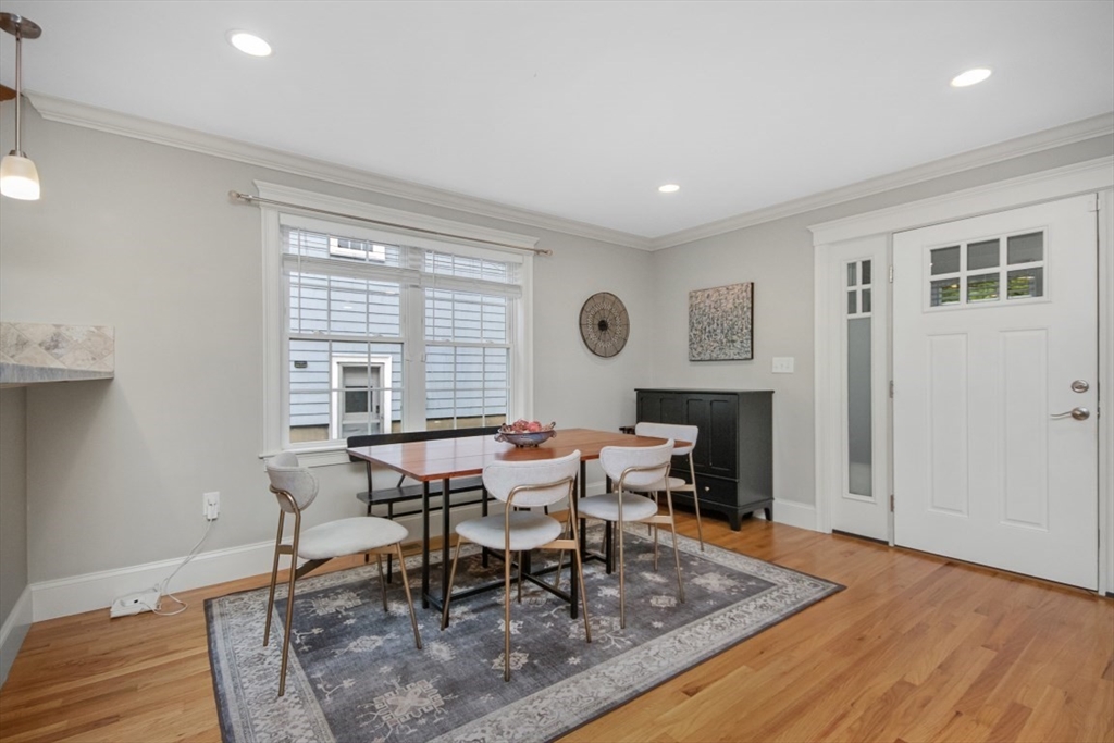 61 Hawthorne St # 61