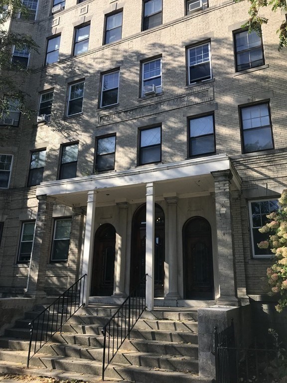 164 Strathmore Rd # 20