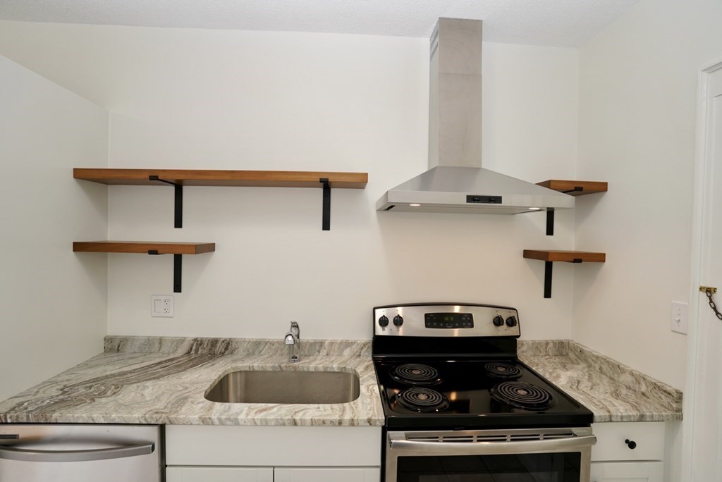 137 Englewood Ave # 34