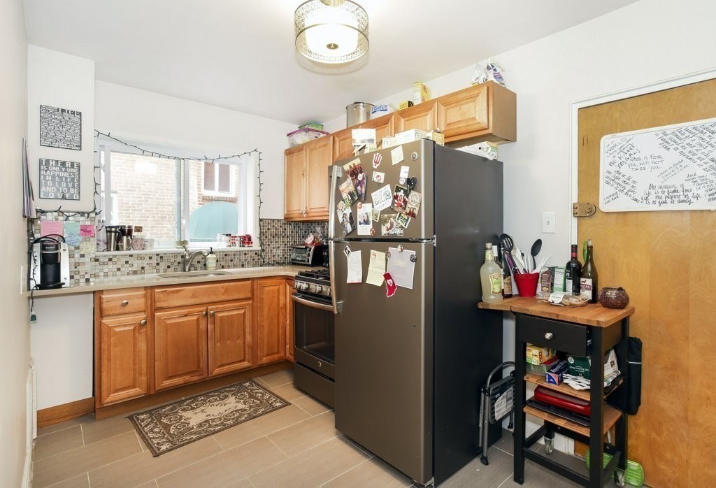 2012 Commonwealth Ave # 1E