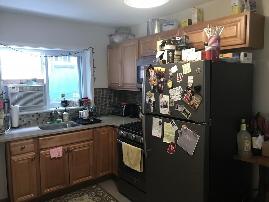 2012 Commonwealth Ave # 1E