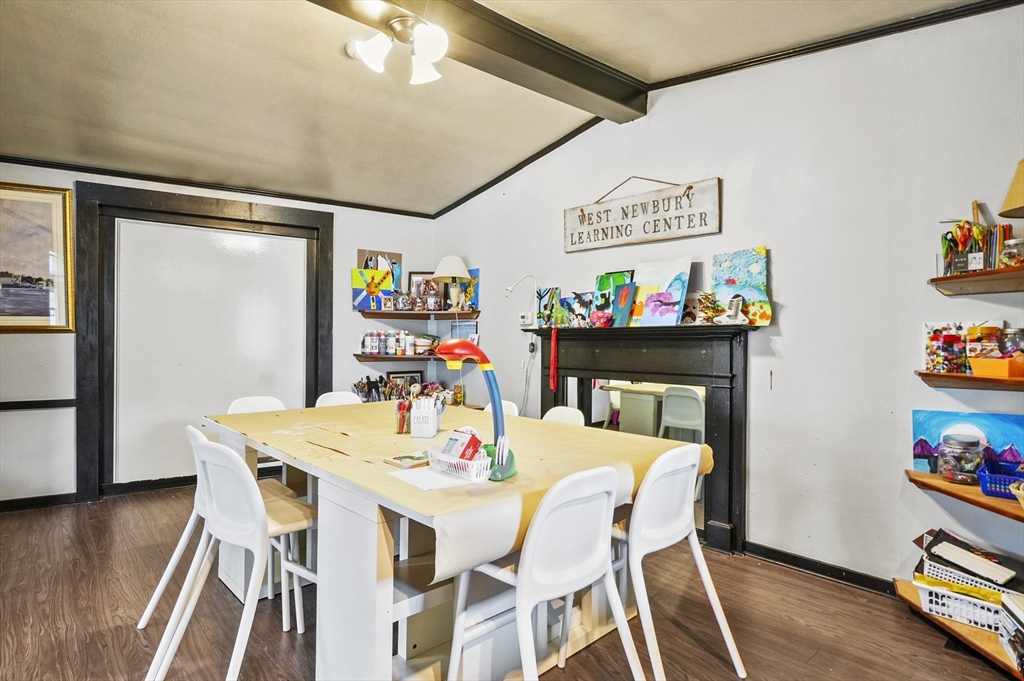277 Main St