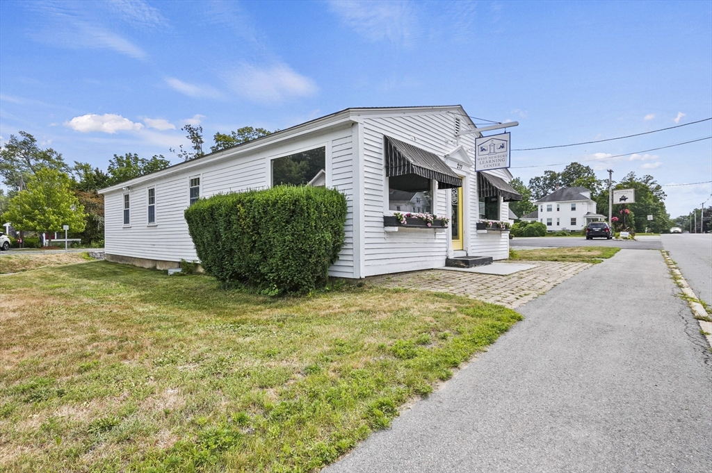 277 Main St