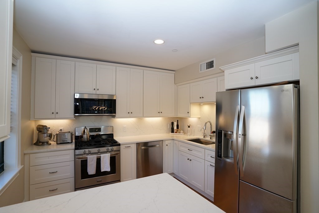 773 Concord Ave # 404