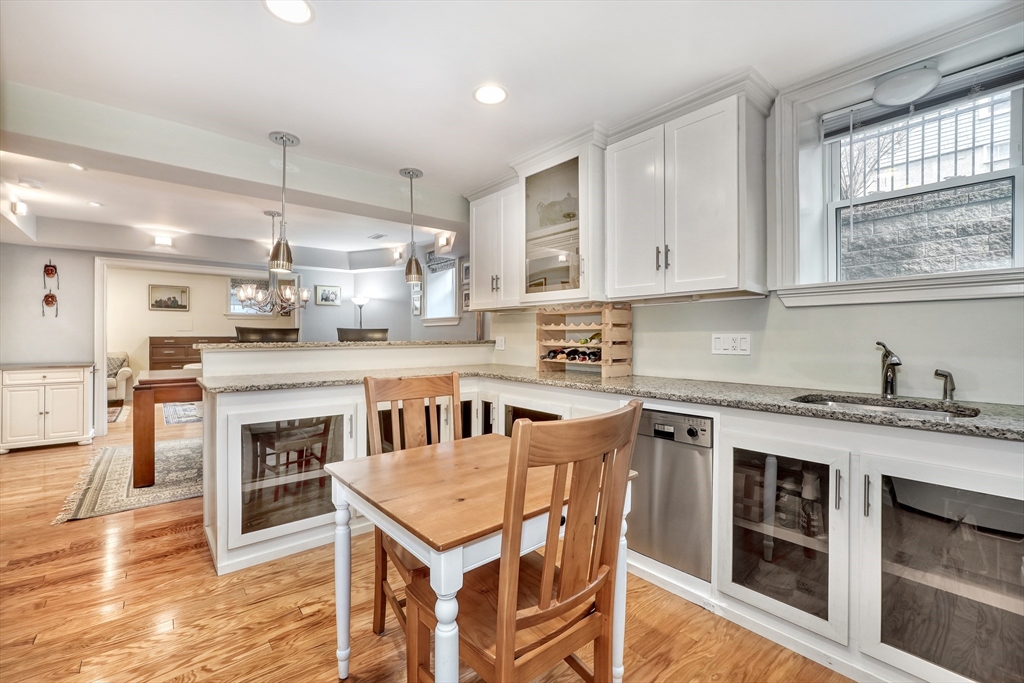 216-220 Newtonville Ave # 218