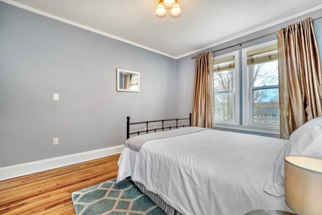 216-220 Newtonville Ave # 218