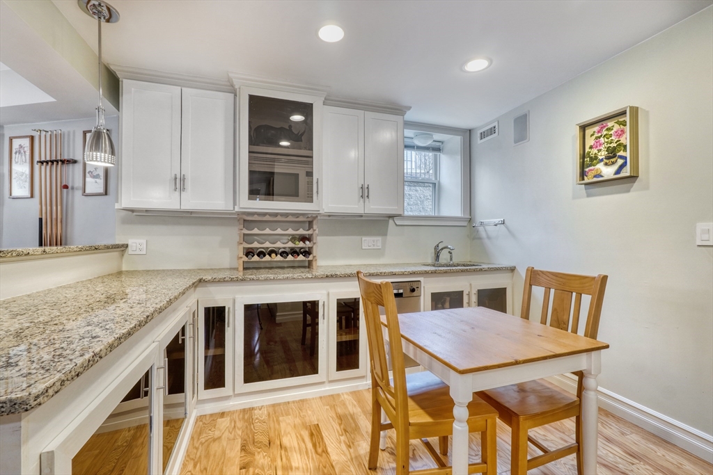 216-220 Newtonville Ave # 218