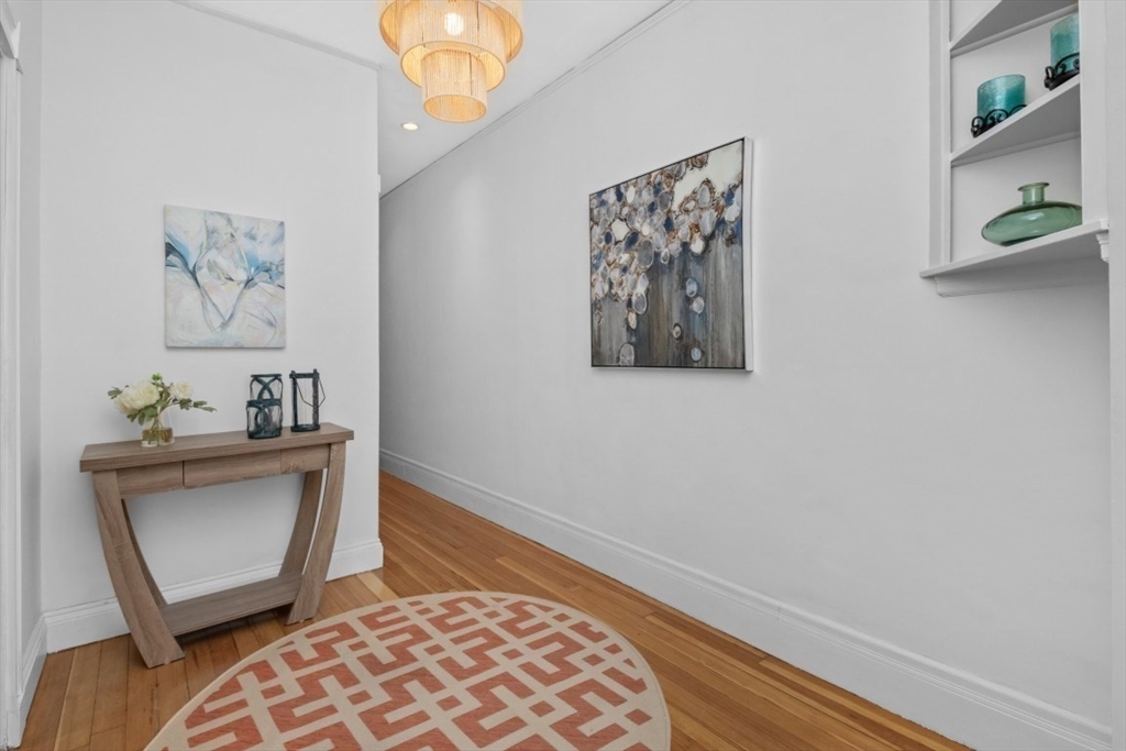 20 Winchester St # 3