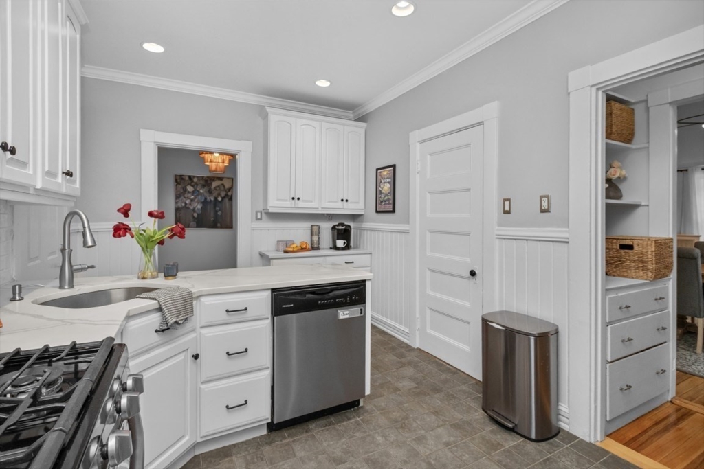 20 Winchester St # 3