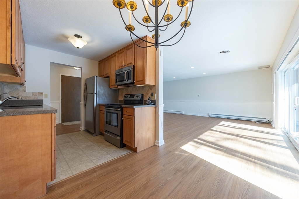 1212 Greendale Ave # 300