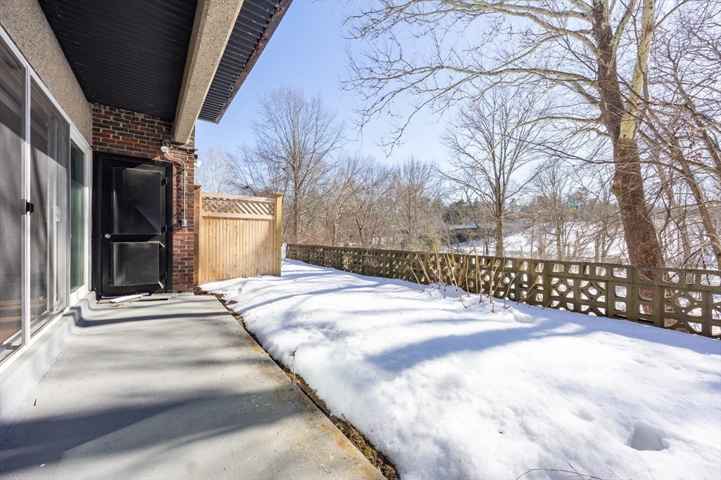 1212 Greendale Ave # 300