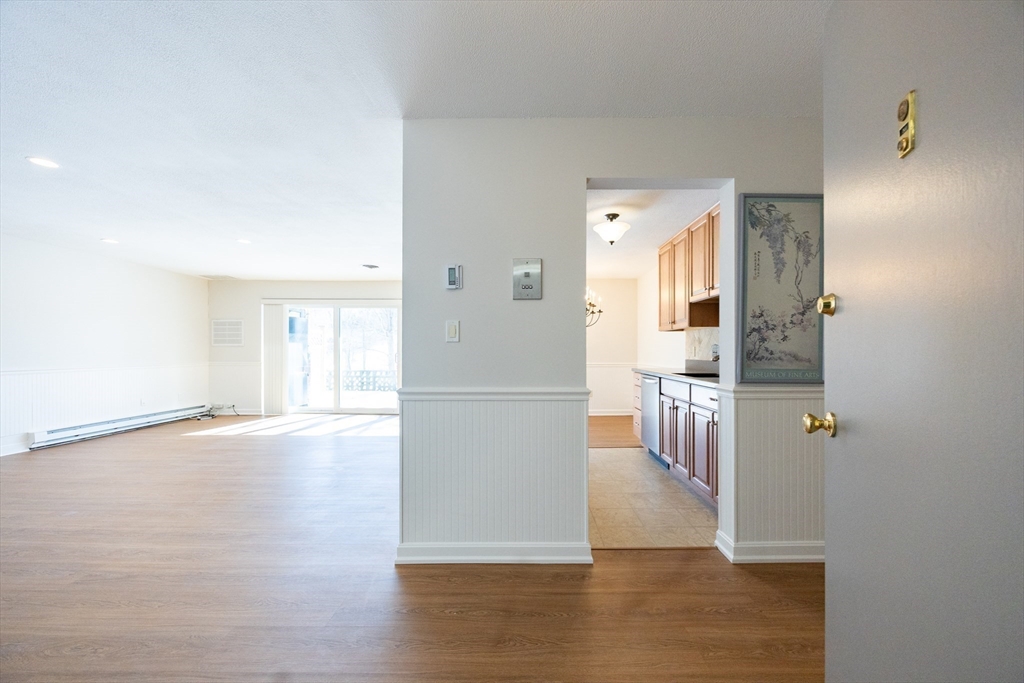 1212 Greendale Ave # 300