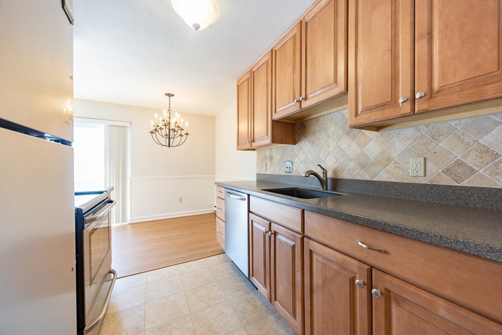 1212 Greendale Ave # 300