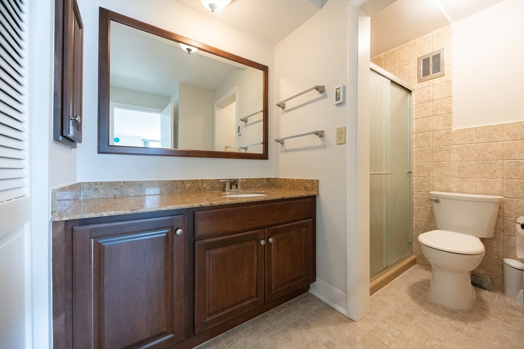 1212 Greendale Ave # 300