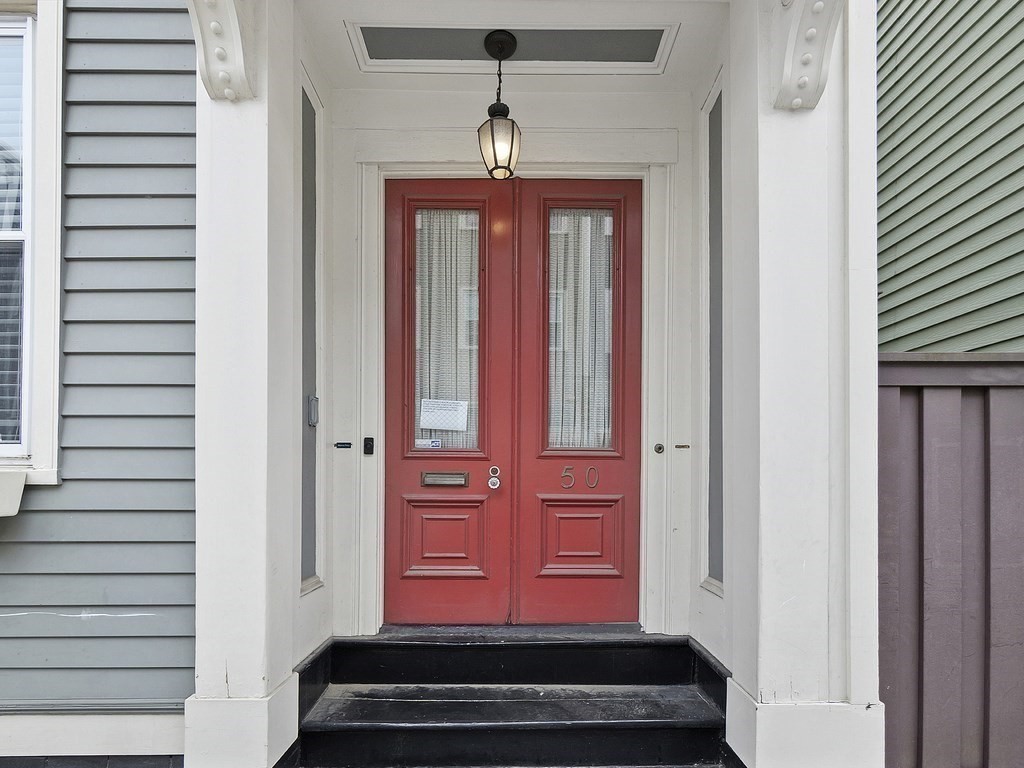50 Green St # B