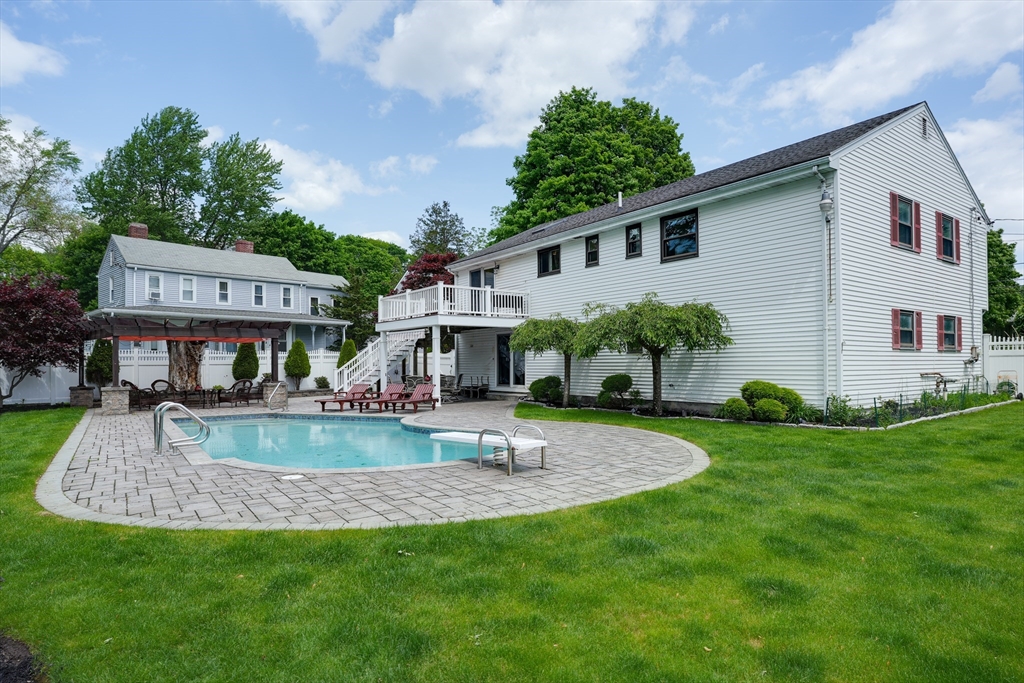 4 Lincoln Terrace