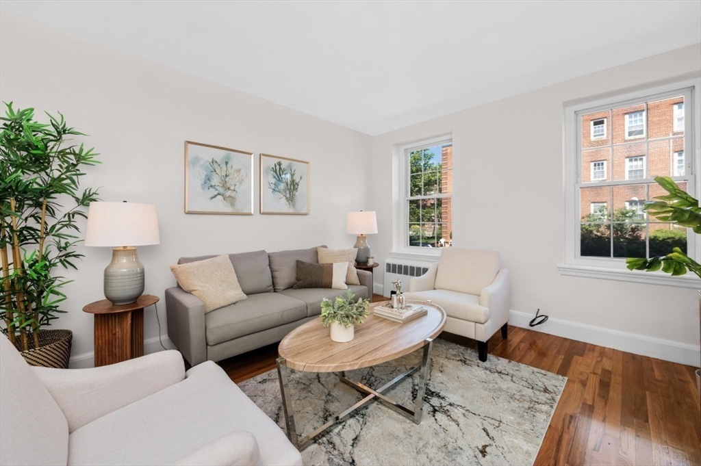19 Englewood Ave # 2