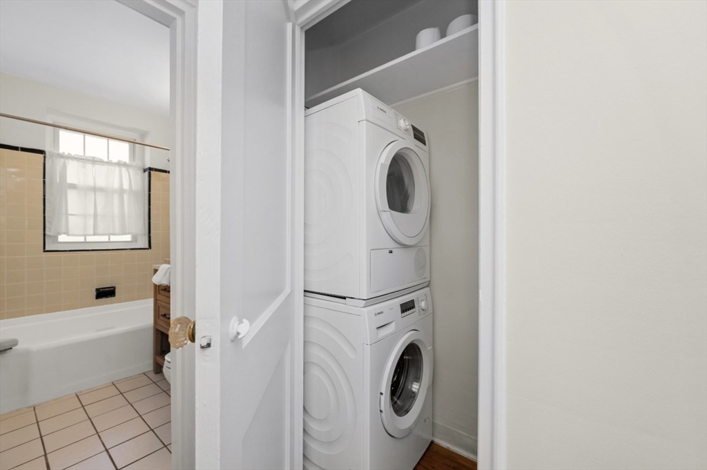 19 Englewood Ave # 2