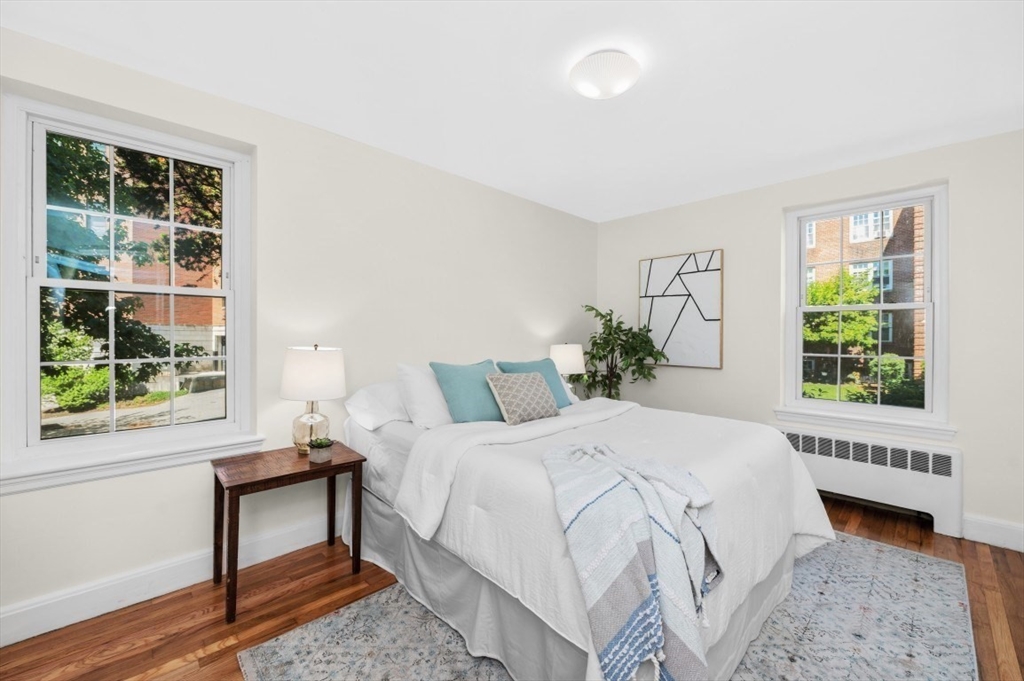 19 Englewood Ave # 2