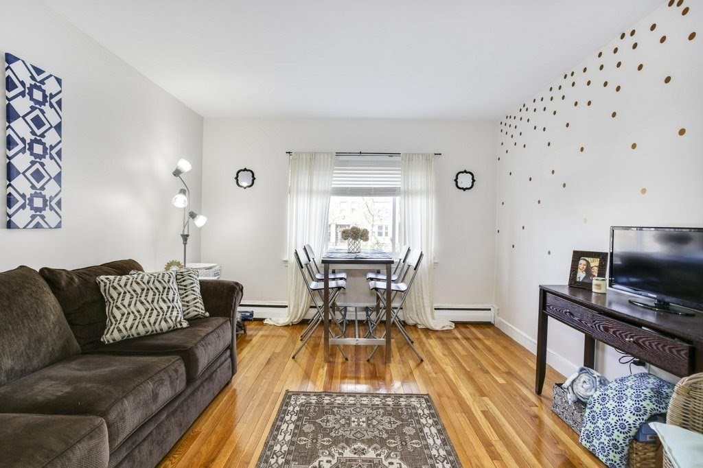 2012 Commonwealth Ave # 1E