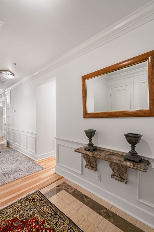 300 Boylston St # 511