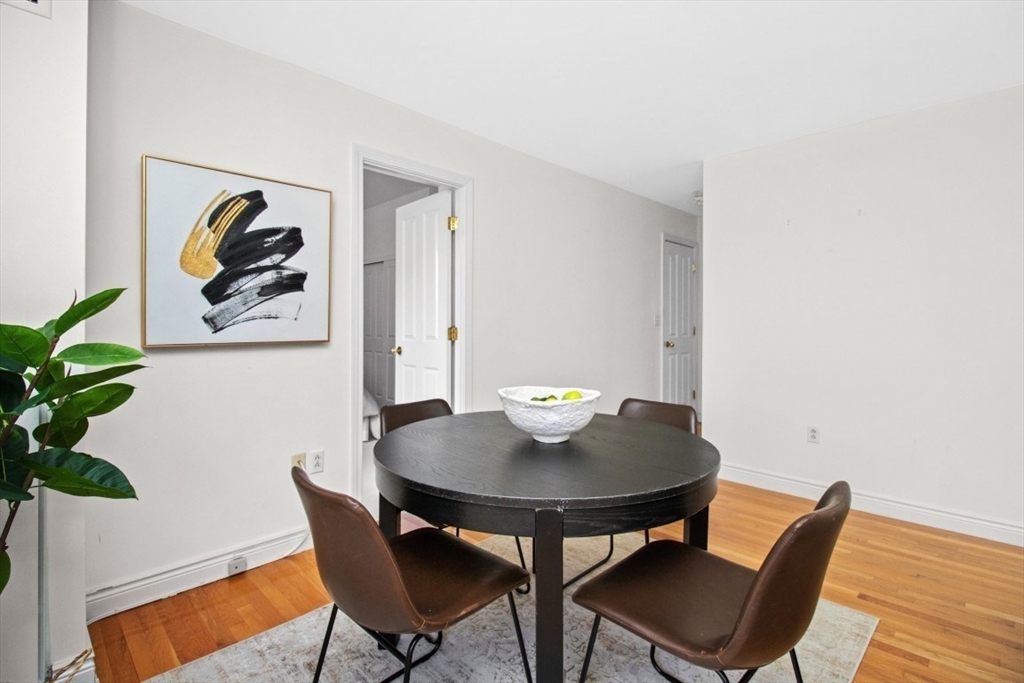 10 Charlesgate East # 302