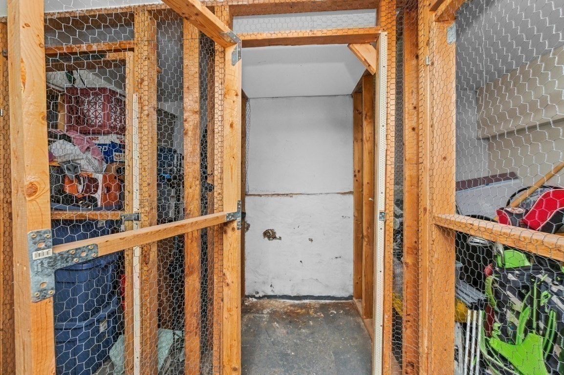 330 Summit Ave # 305