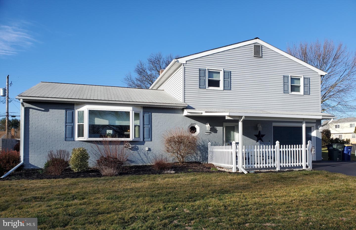 114 Yorkshire Dr