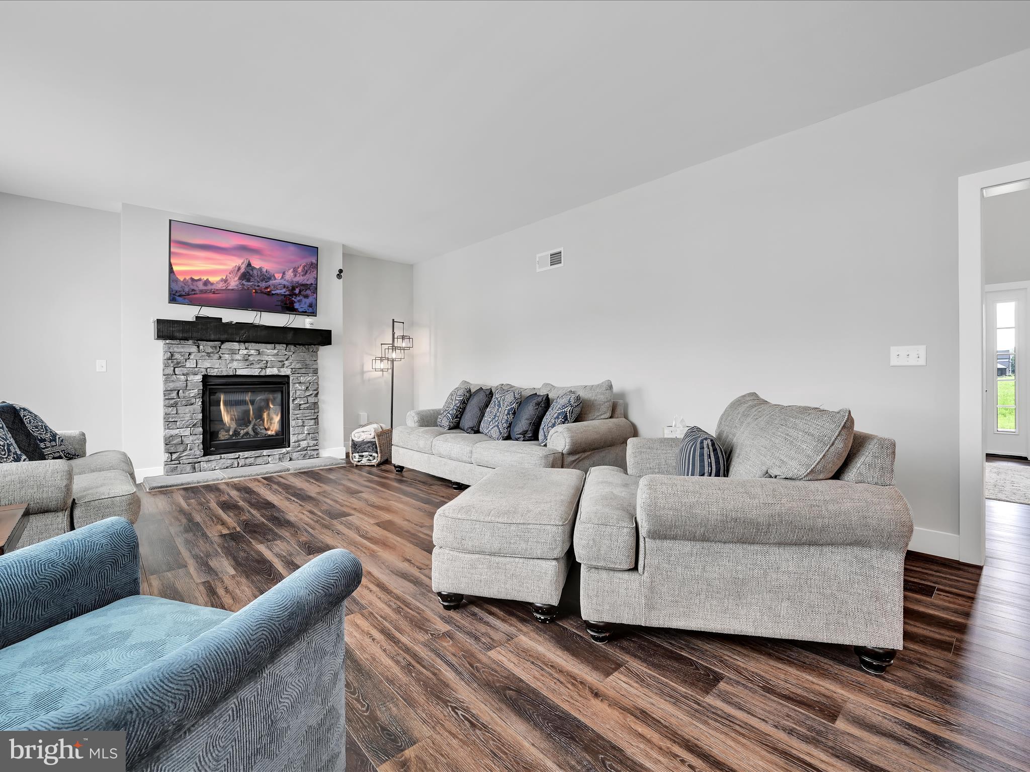 115 Wright Dr