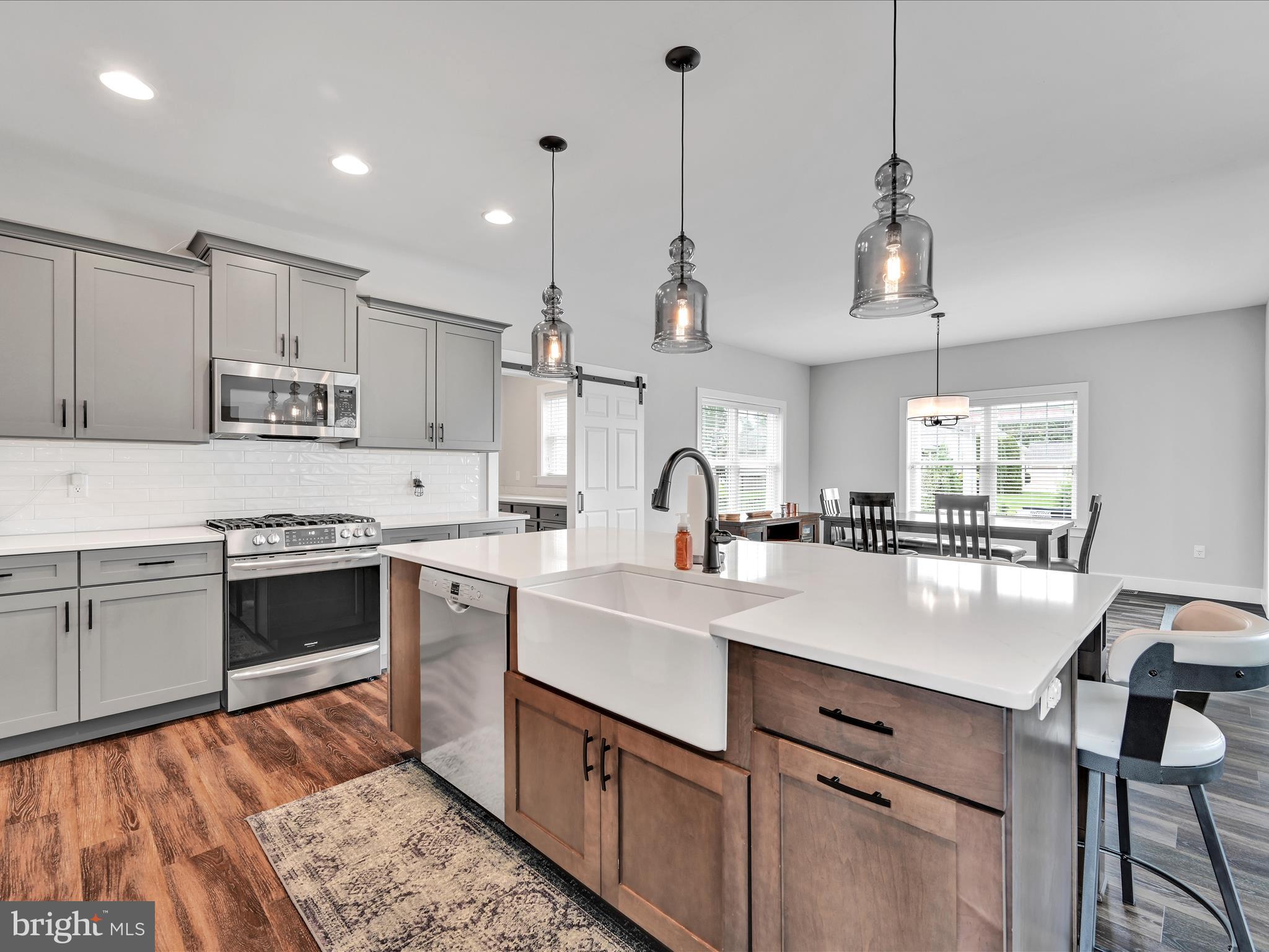 115 Wright Dr