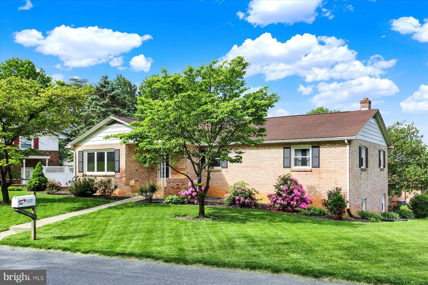 400 Orchard Ln