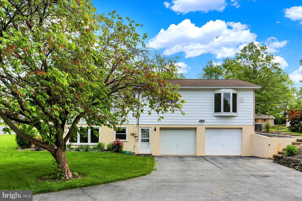 400 Orchard Ln