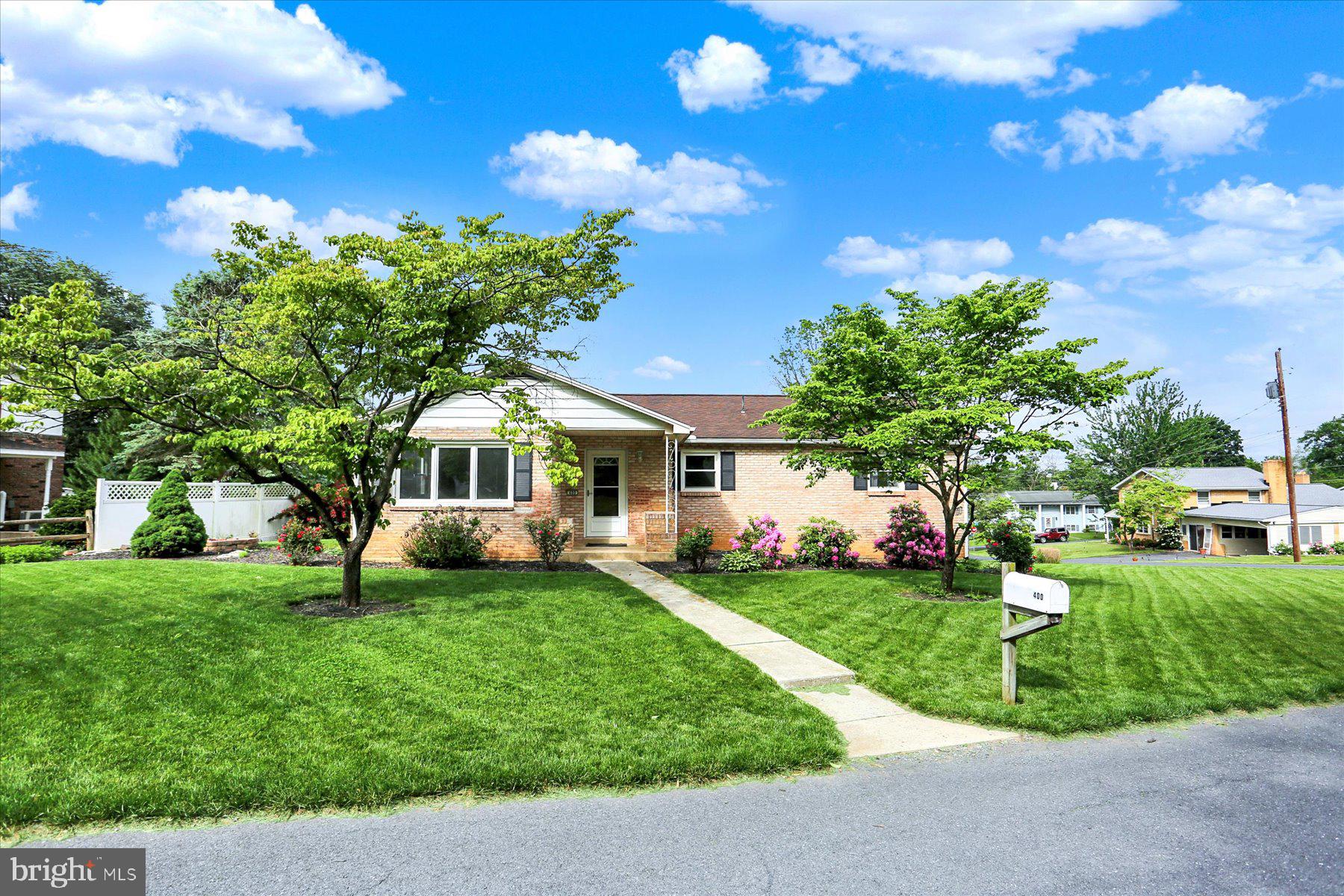 400 Orchard Ln