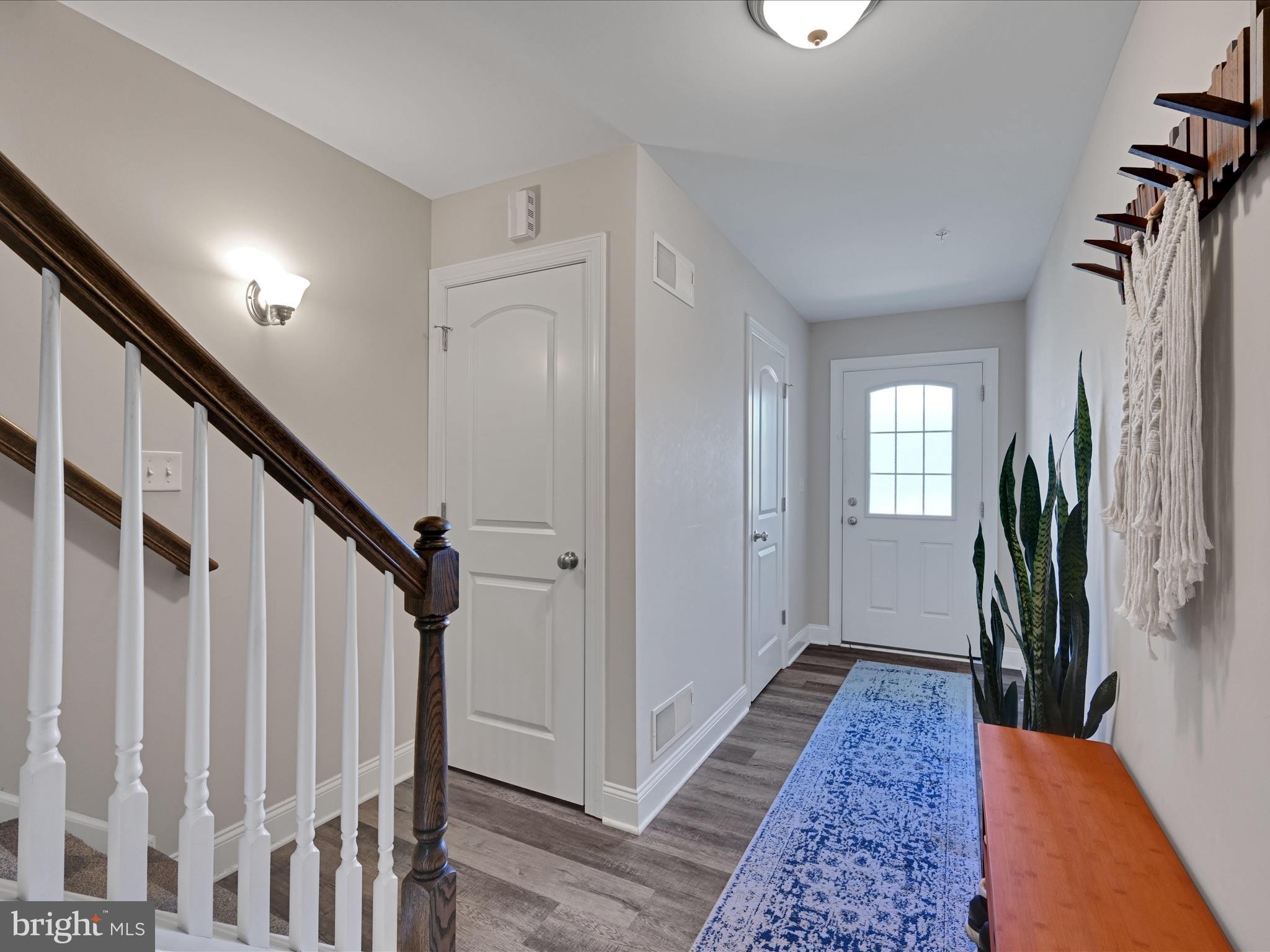 333 BRIAR RIDGE CIRCLE