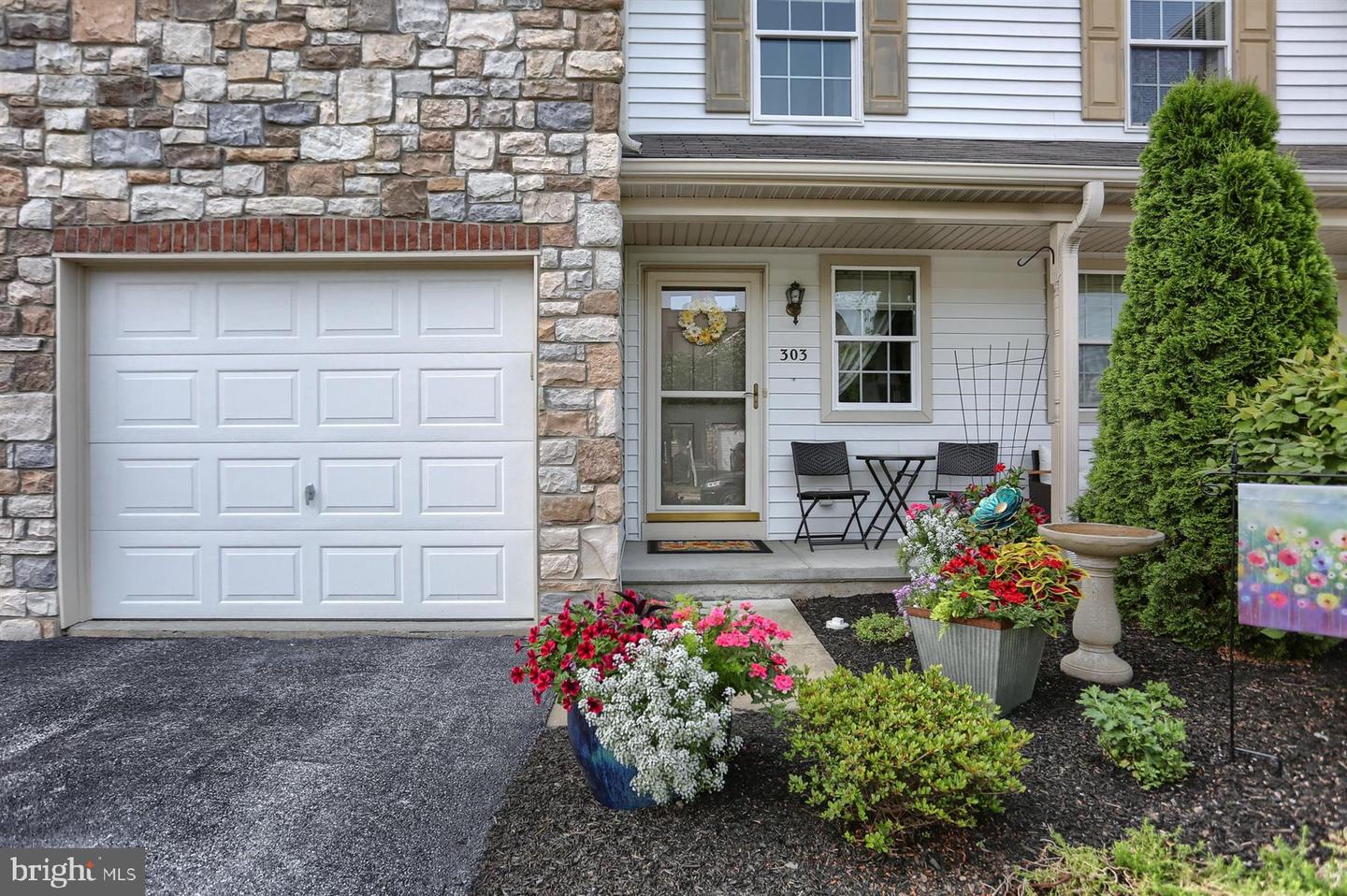 303 Buckley Dr