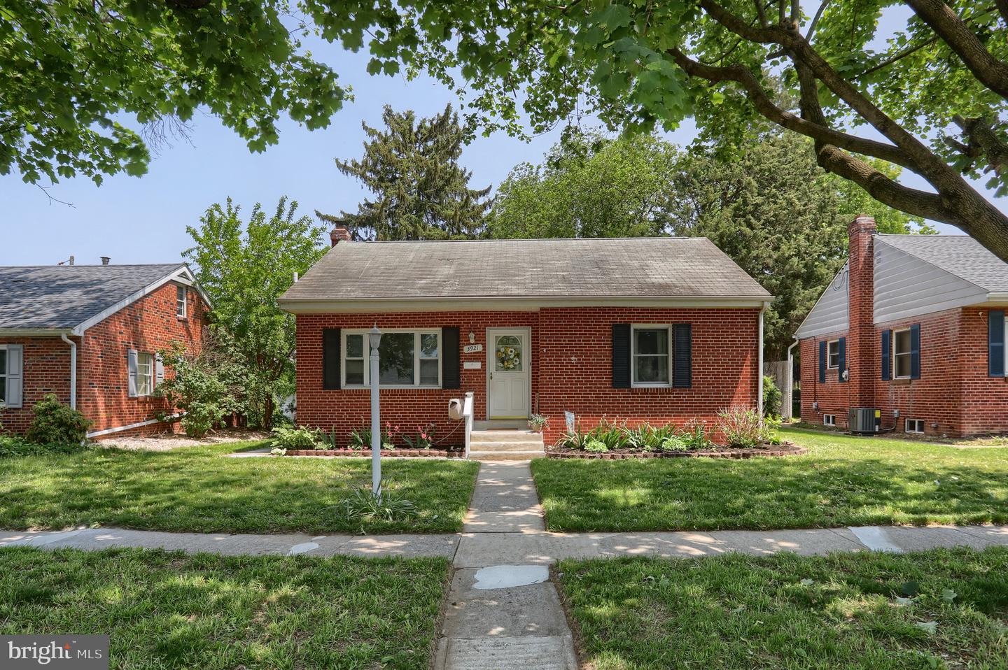 3921 Durham Rd