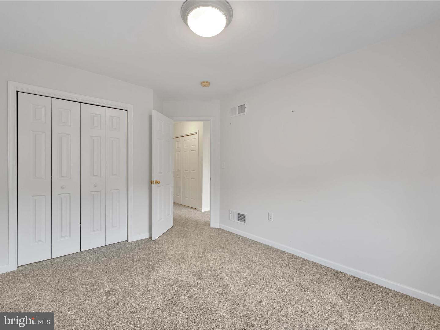 9067 Joyce Ln