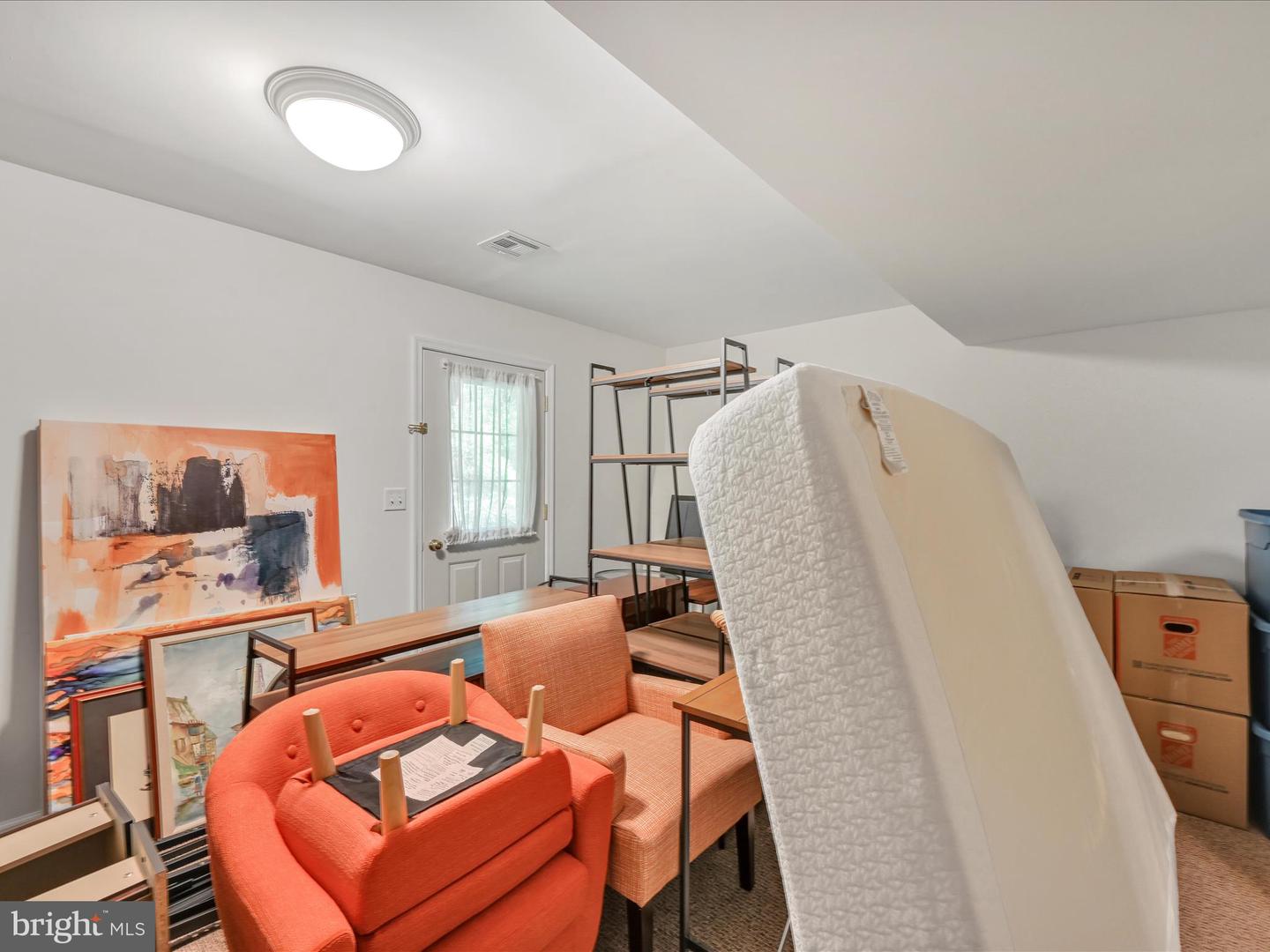 9067 Joyce Ln